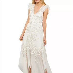 BCBG Embroidered Tulle Gown in white. Sz 0 Wedding Party Dress